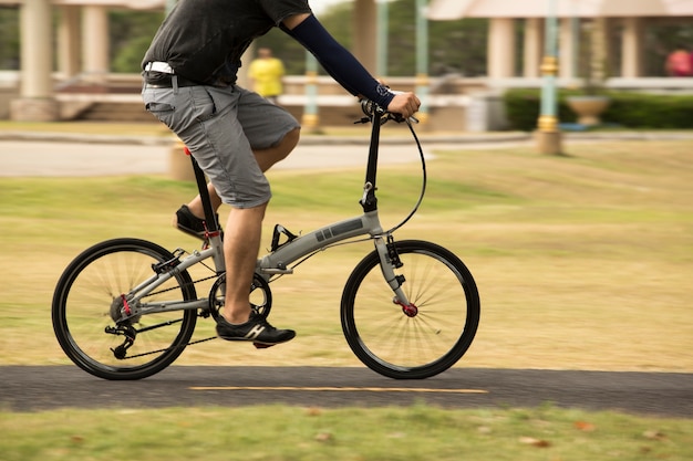 andar en bicicleta