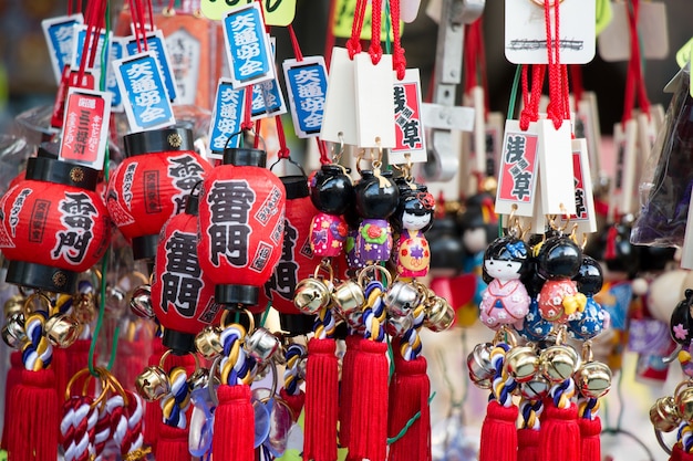 Andenken an Asakusa-Markt vor Tempel, Tokyo, Japan.