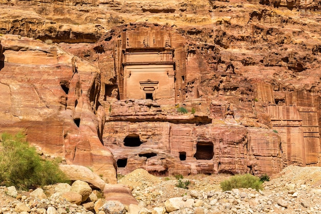 Aneisho Grab in der antiken Stadt Petra. UNESCO-Weltkulturerbe in Jordanien