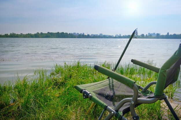 Angeln am See Angelgerät am Fluss