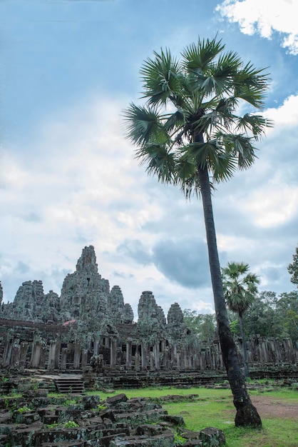 Angkor wat, angkor thom, templo de siem reap en camboya