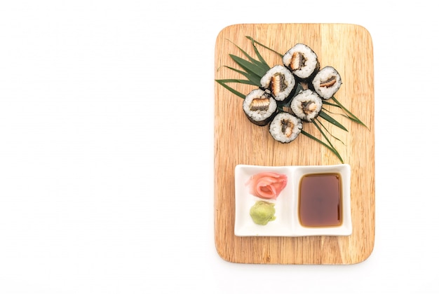 anguila maki sushi- estilo de comida japonesa