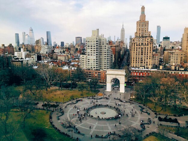 Foto Ángulo alto do parque de washington square à distância