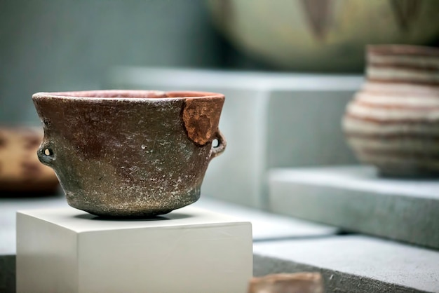 Anicent Antique Pot Objetos de arte histórico