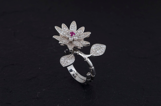 Anillo de brillantes