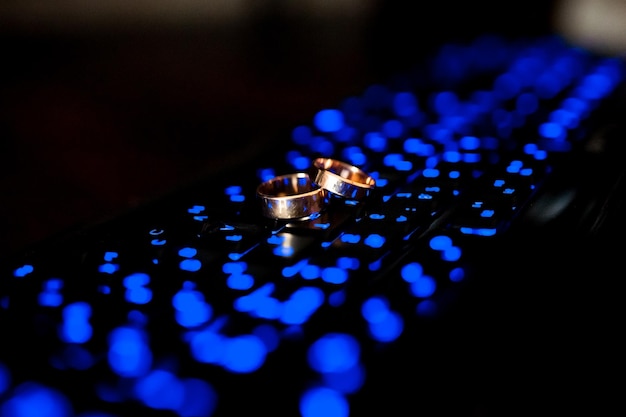 Anillos de boda Atributos de símbolos de boda Decoración de boda