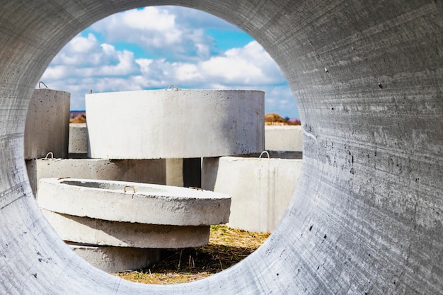 Anillos de hormigón armado para la instalación de pozos subterráneos en el sitio de construcción Productos de hormigón armado para el dispositivo de comunicaciones subterráneas Alcantarillado y fontanería