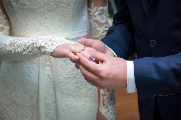 Anillos de intercambio de recién casados