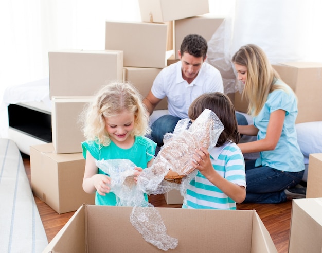 Animierte Familienpackboxen