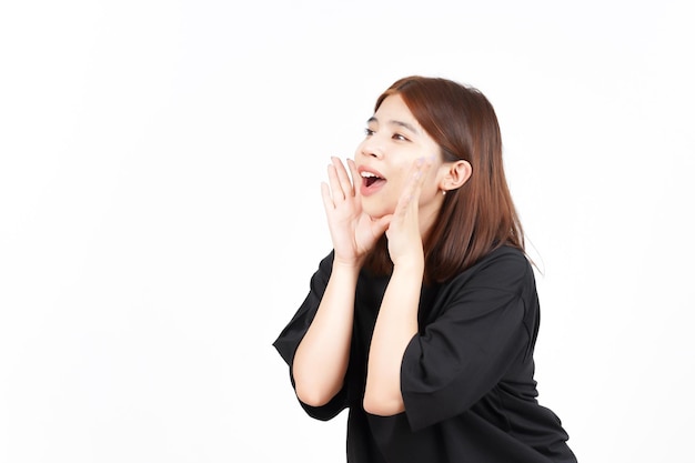 Ankündigung mit den Händen über den Mund der schönen asiatischen Frau, Isolated On White Background