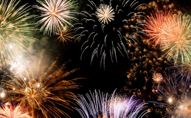 Ano novo fundo de fogos de artifício, ano novo deseja conceito