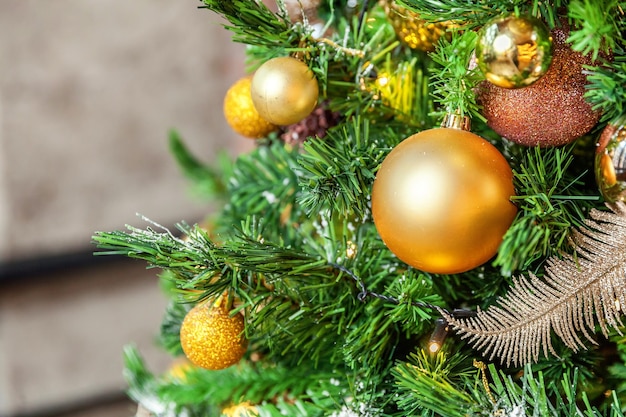 Año nuevo clásico decorado árbol de Navidad