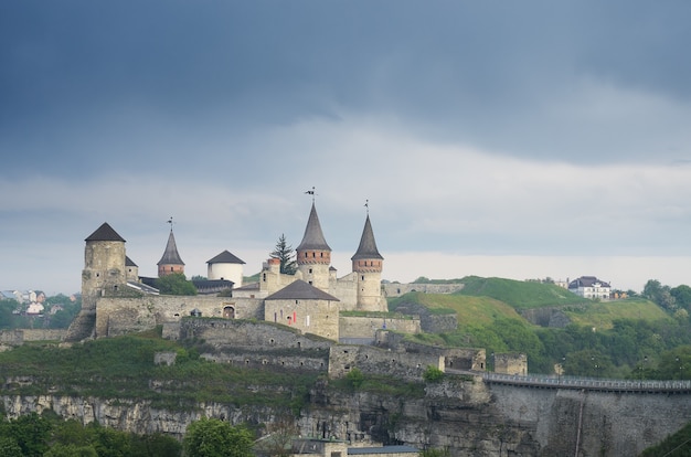 Ansicht der alten Burg in Kamianets Podilskyi Ukraine