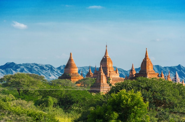 Ansicht der alten Pagoden in Bagan