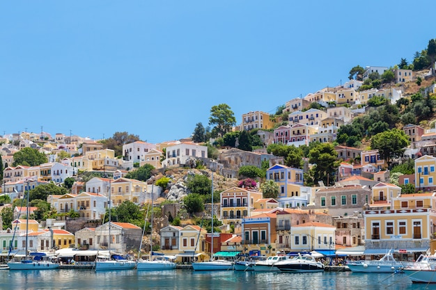 Ansicht der Bucht in Symi-Insel, Griechenland