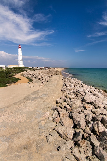 Ansicht der schönen Insel von Farol gelegen in der Algarve, Portugal.