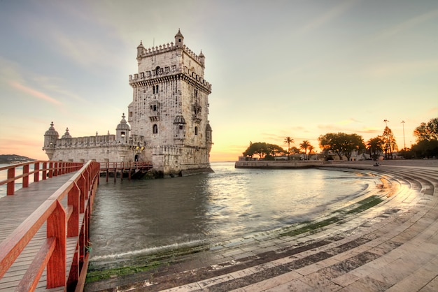 Ansicht des historischen Wahrzeichens, Turm von Belem, gelegen in Lissabon, Portugal.