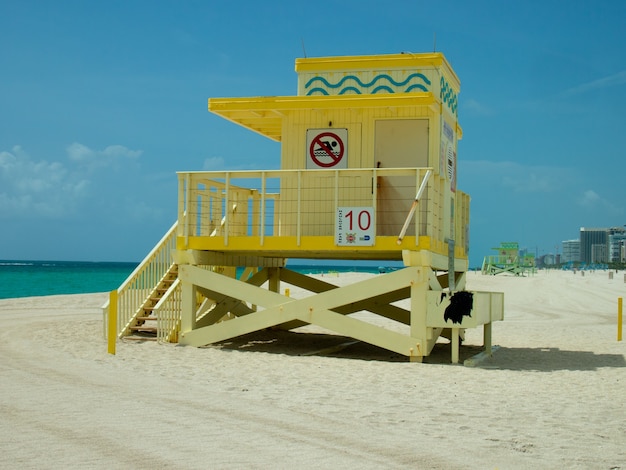 Ansicht des Rettungsschwimmerpostens auf Miami Beach, Florida.