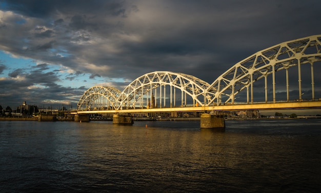 Ansicht einer Brücke in der Riga-Stadt