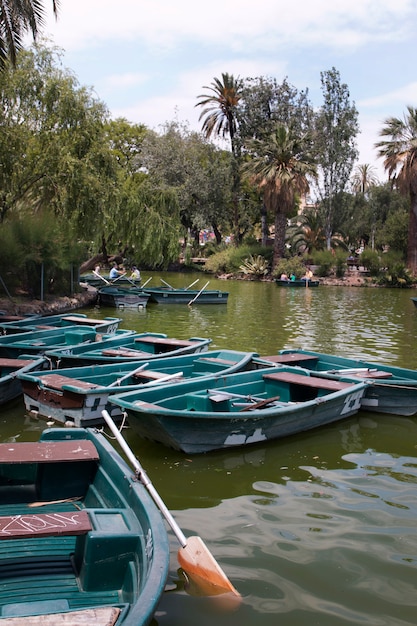 Ansichten vom schönen Zitadellen-Park (Parc de la Ciutadella) gelegen in Barcelona, Spanien.