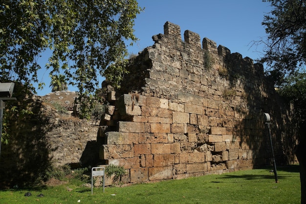 Antalya Old Town Walls em Antalya Turkiye