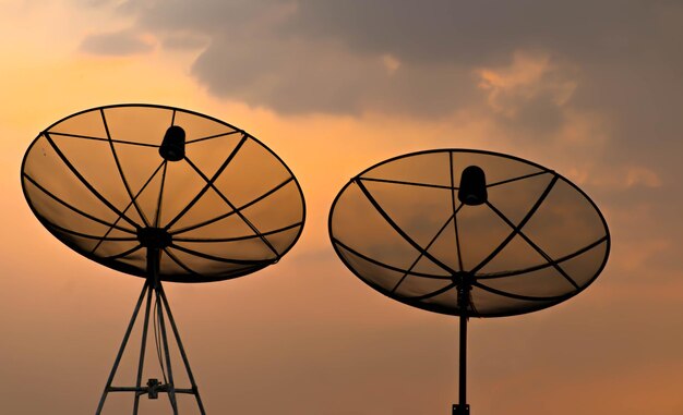 Foto antena parabólica para comunicação