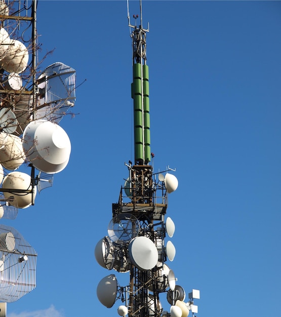 Antena de torre de comunicaciones