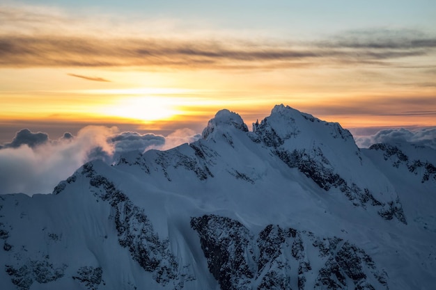 Antenne kanadische Berglandschaft Natur Hintergrund