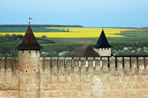 Antiga fortaleza na região de Hotyn Chernivtsi Ucrânia