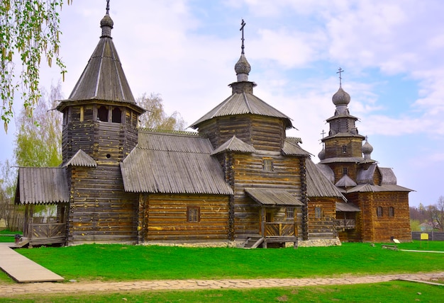 Antiga igreja ortodoxa de madeira