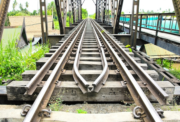 Antiga ponte ferroviária