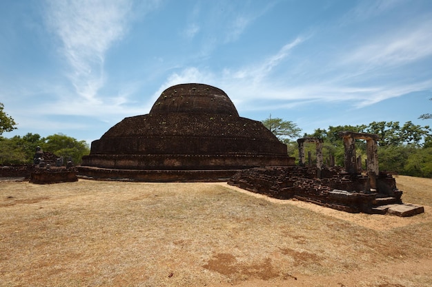 Foto antigo budista dagoba stupe pabula vihara sri lanka