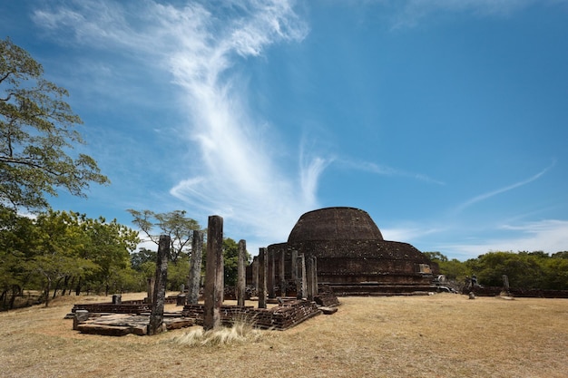 Foto antigo budista dagoba stupe pabula vihara