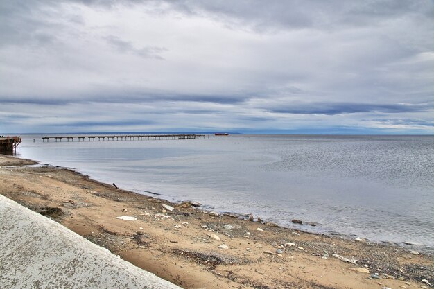 Antigo cais no porto de punta arenas, patagônia, chile