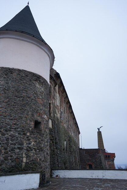 Foto antigo castelo de polanok localizado na cidade de mukachevo ucrânia