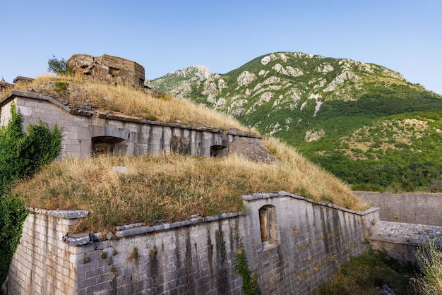 Antigo e famoso forte gorazda em montenegro