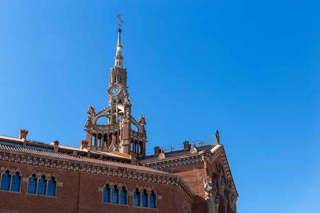 Antigo hospital modernista na cidade de Barcelona