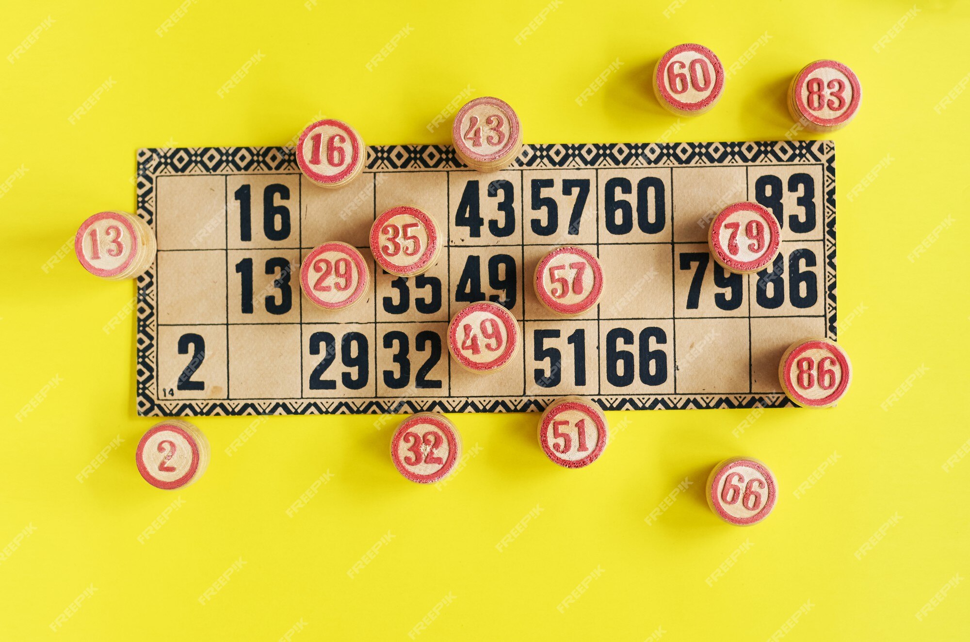 Muitas Cartas Para Um Jogo De Tabuleiro De Bingo Ou Loto Num Fundo Leve.  Foto de Stock - Imagem de colheita, interesse: 278898392