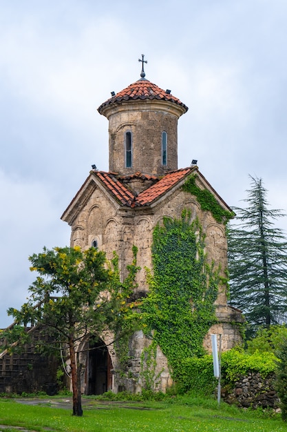 Antigo mosteiro de Martvili na Geórgia, igreja ortodoxa. Samegrelo