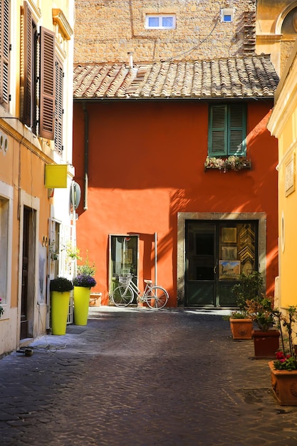 Antigua calle típica romana