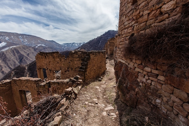 Antigua ciudad abandonada de Gamsutl República de Daguestán, Rusia. Cáucaso