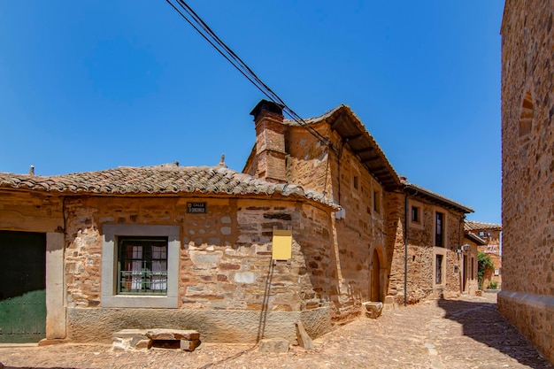 Antigua ciudad medieval llamada Castrillo de los Polvazares en España