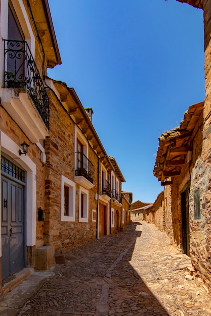 Antigua ciudad medieval llamada Castrillo de los Polvazares en España