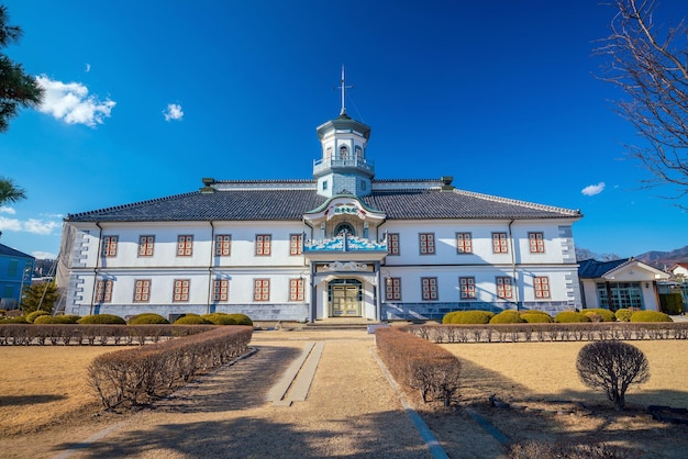 Foto la antigua escuela kaichi en matsumoto, japón