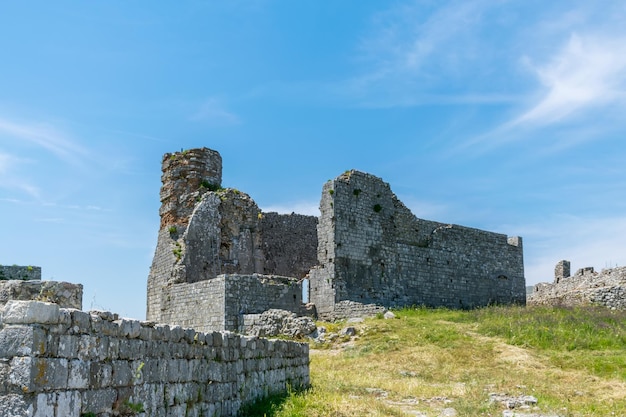 La antigua fortaleza defendió la ciudad de Shkoder en el pasado