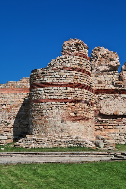 Foto la antigua fortaleza, nessebar, bulgaria
