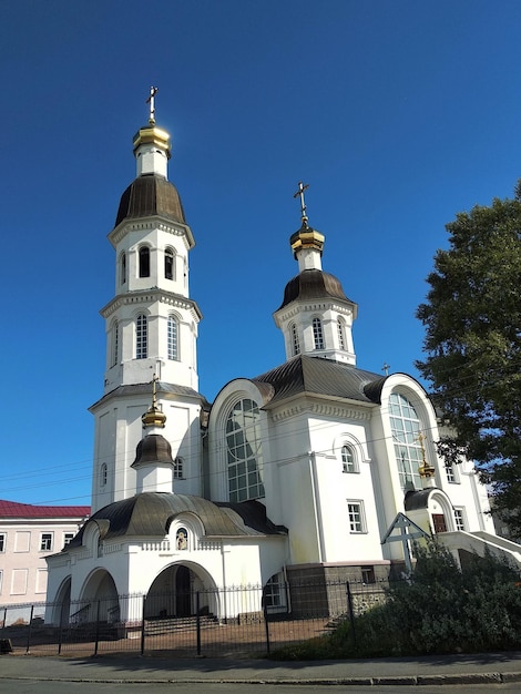 Antiguas iglesias cristianas de la ciudad de Arkhangelsk, Rusia.