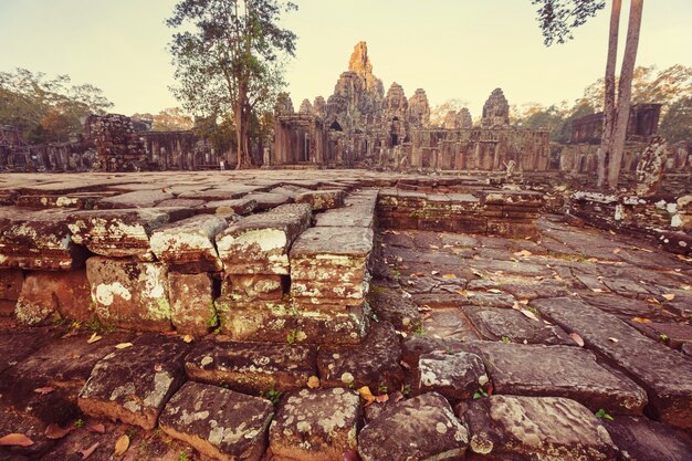 Antiguas ruinas de la civilización jemer de Angkor, cerca de Siem Reap, Camboya