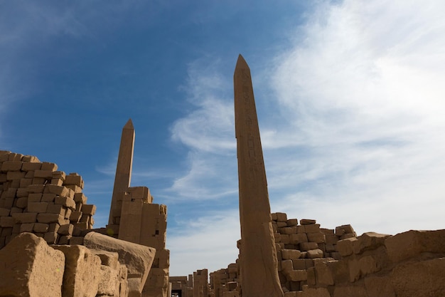 Las antiguas ruinas del templo de Karnak en Luxor, Tebas, Egipto, el complejo de templos más grande de la antigüedad en el mundo, Patrimonio Mundial de la UNESCO