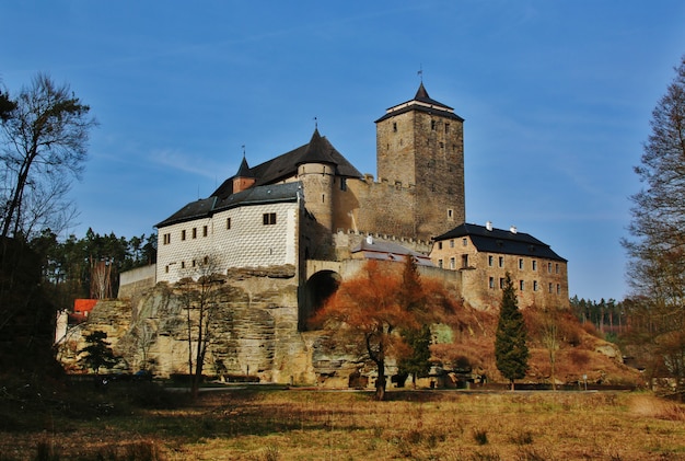 Foto antiguo castillo checo kost